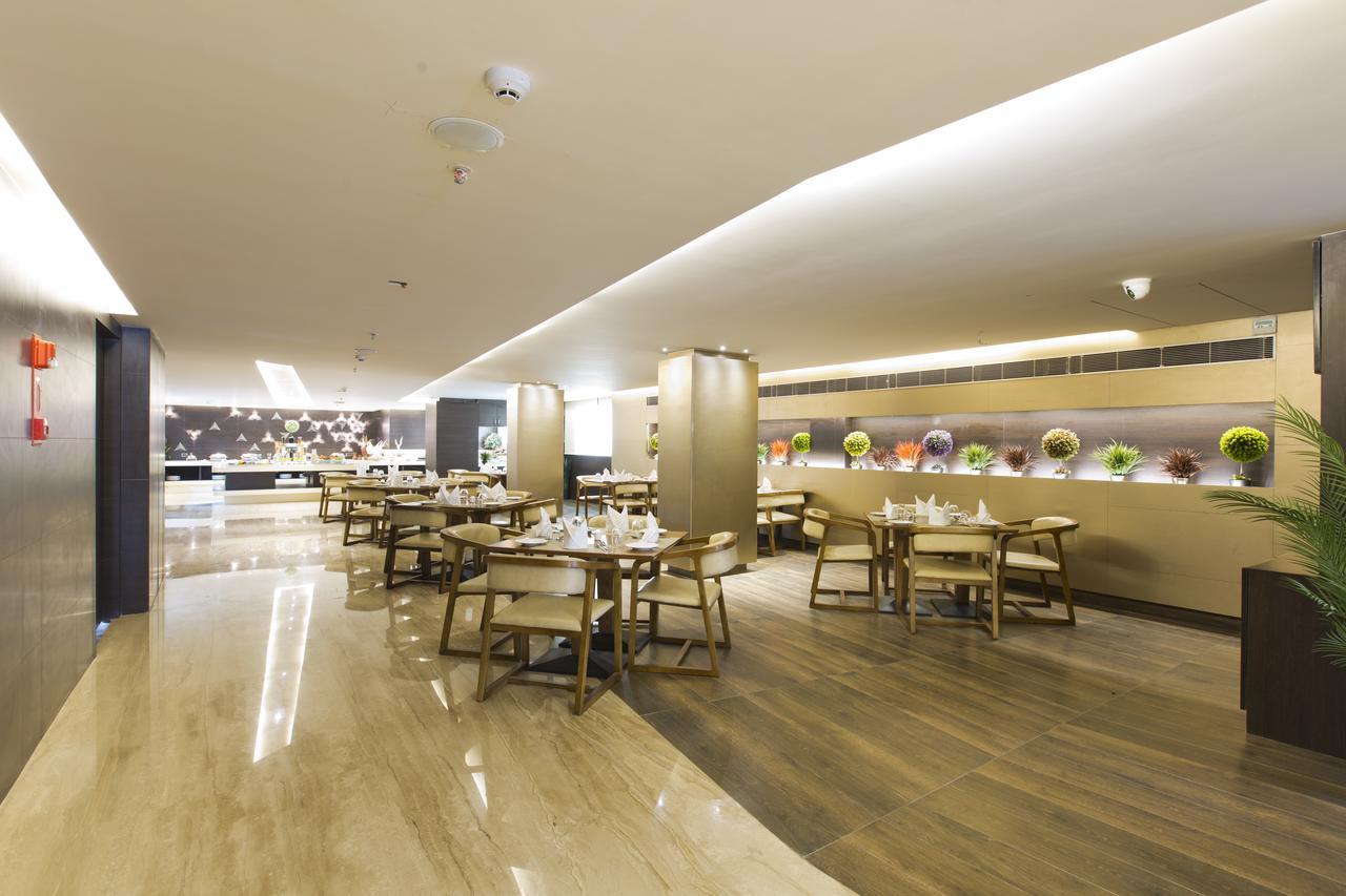 Attide Hotel Bangalore Exteriör bild