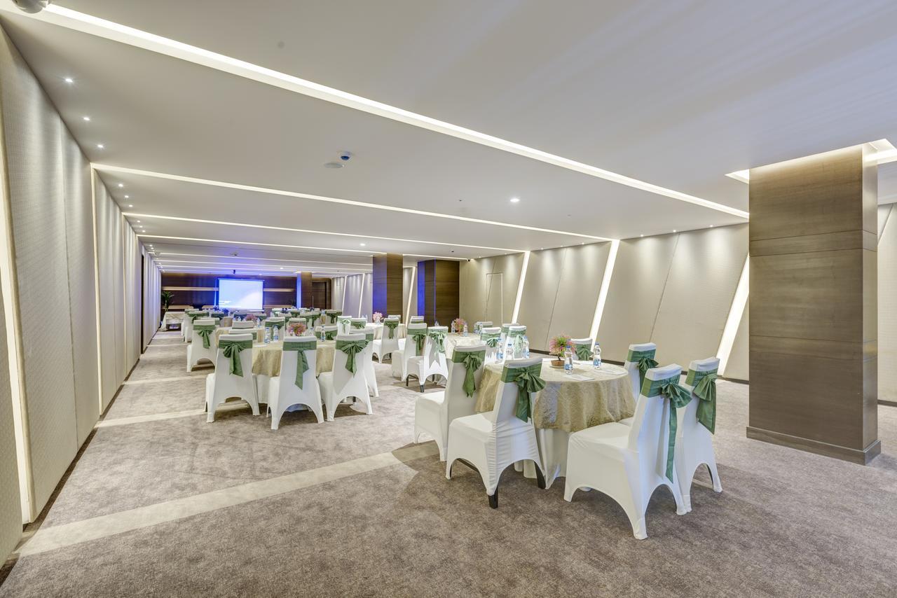 Attide Hotel Bangalore Exteriör bild